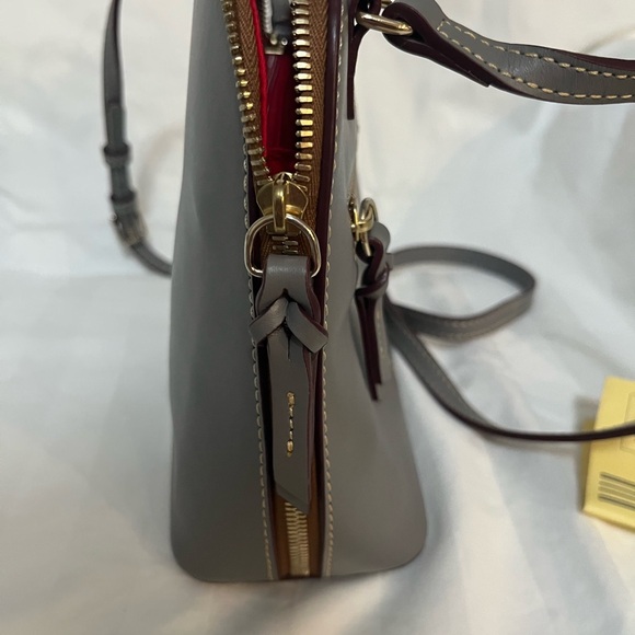 Dooney & Bourke Gray Leather Crossbody New without tags - Picture 5 of 6